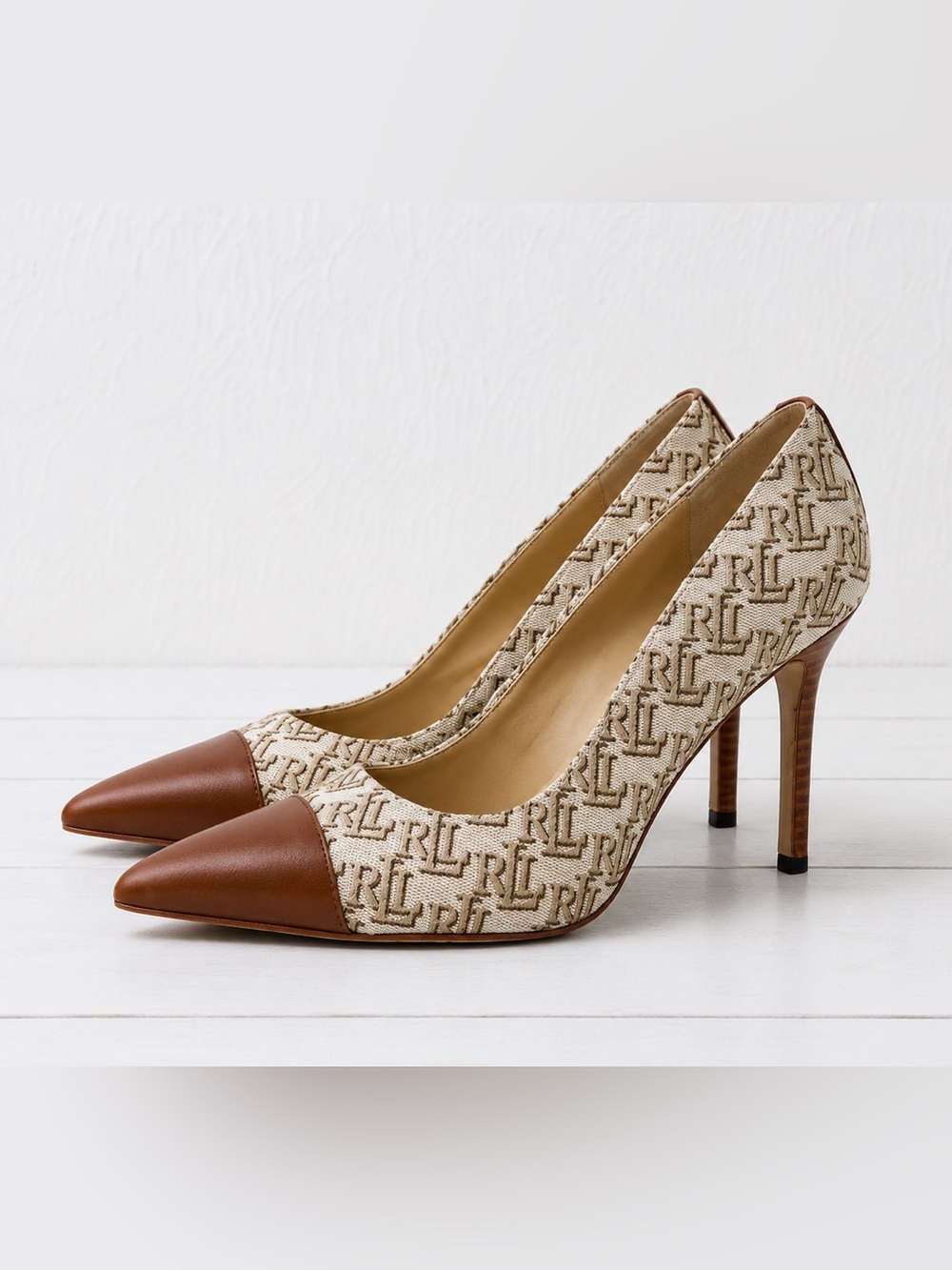 Ralph Lauren RL Lindella Monogram Brown Leather Toe Cap Pointed Toe Pumps Sz 10